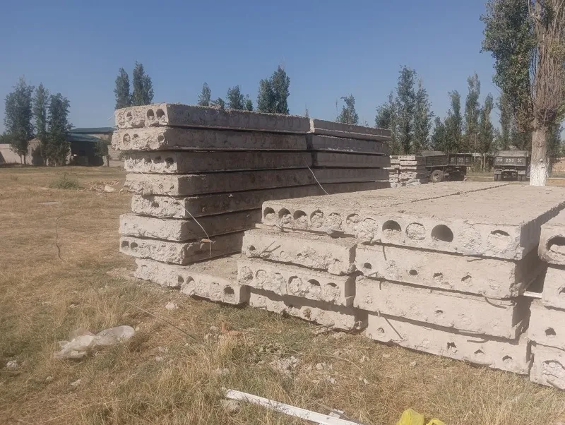 Бетоний плита 2*85---1*20 размер продам 2