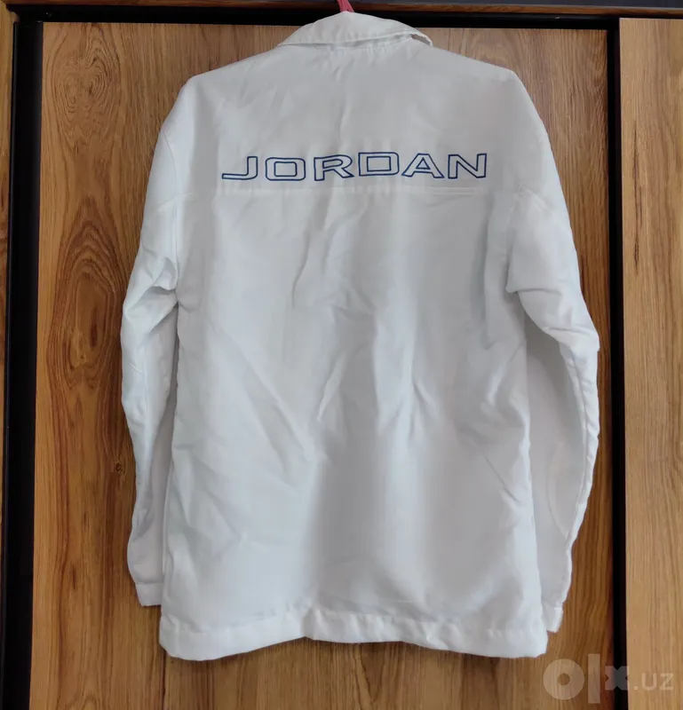 Оригинальная ветровка Air Jordan 2 Оригинальная ветровка Air Jordan 2