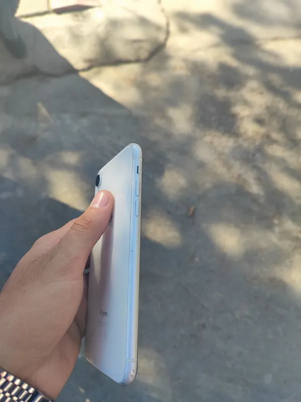 iPhone XR 128 ГБ 3 iPhone XR 128 ГБ 3