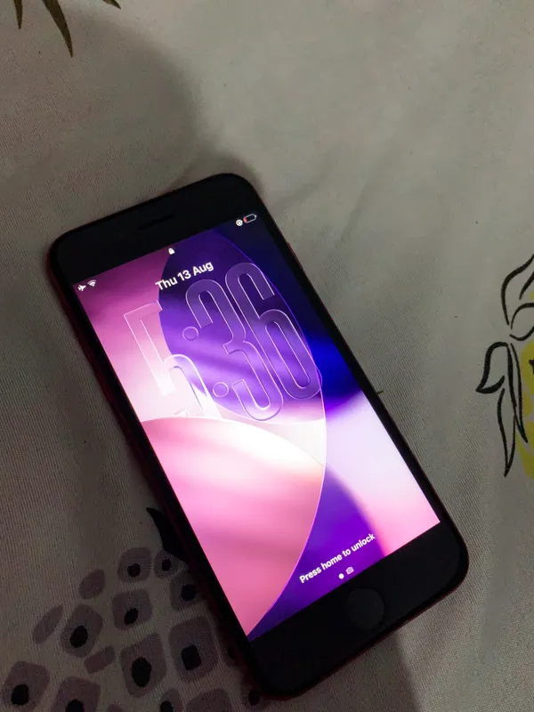 iPhone SE 2020 2 iPhone SE 2020 2
