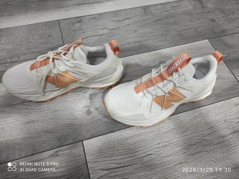 Удобные женские кроссовки New Balance — фото 2
