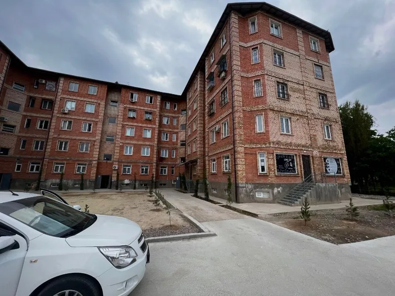 Продаётся 3-комнатная квартира в Янгиюле, Гульбахор (Новостройка) — фото 7