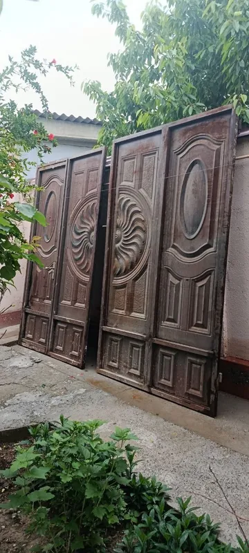 Дарвоза сотилади