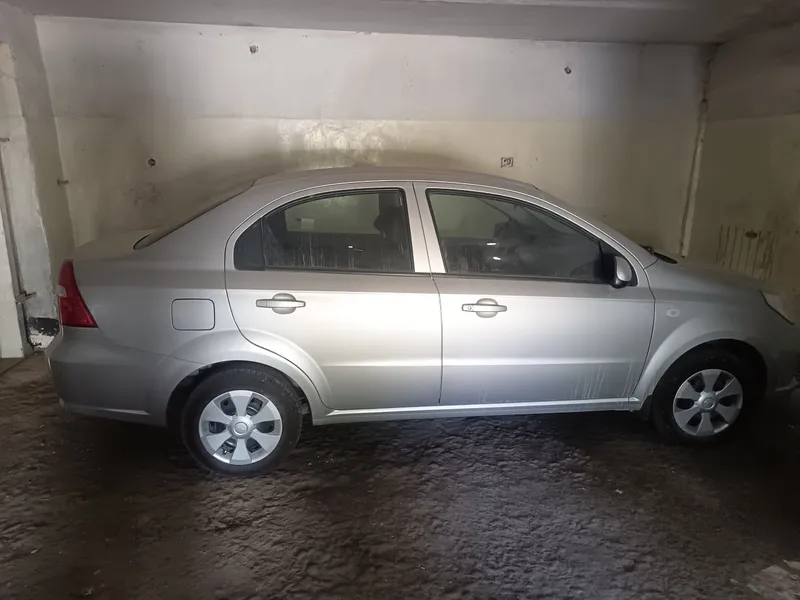 Nexia 3 Chevrolet 4