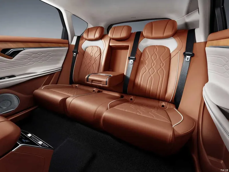 Voyah free hybrid 318km RWD 2025yil 0 probeg 9 Voyah free hybrid 318km RWD 2025yil 0 probeg 9