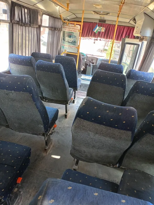 Isuzu NP35 aftobus 3