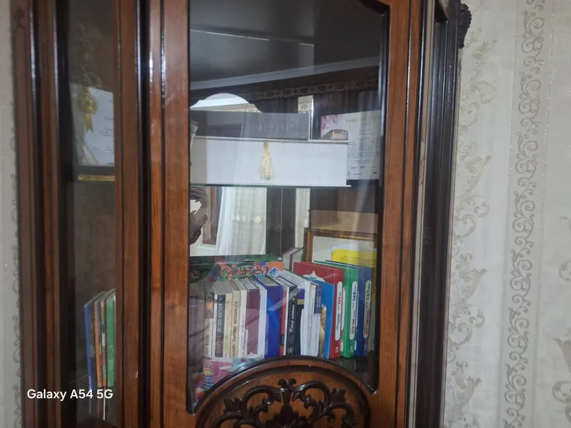 Мебель продаётся. С посудой. Можно сделать книжный шкаф 5 Мебель продаётся. С посудой. Можно сделать книжный шкаф 5