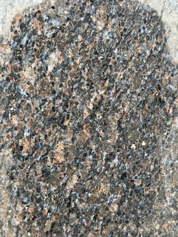 Honey brown granit fasad uchun chiroyli klassik tosh — фото 1