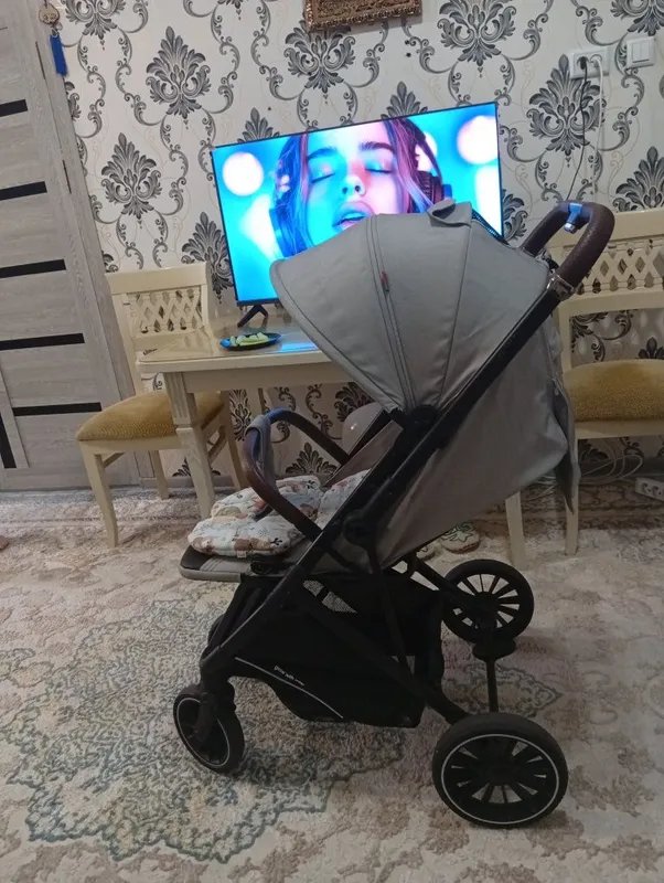 Коляска детская в идеальном состоянии 2 Коляска детская в идеальном состоянии 2