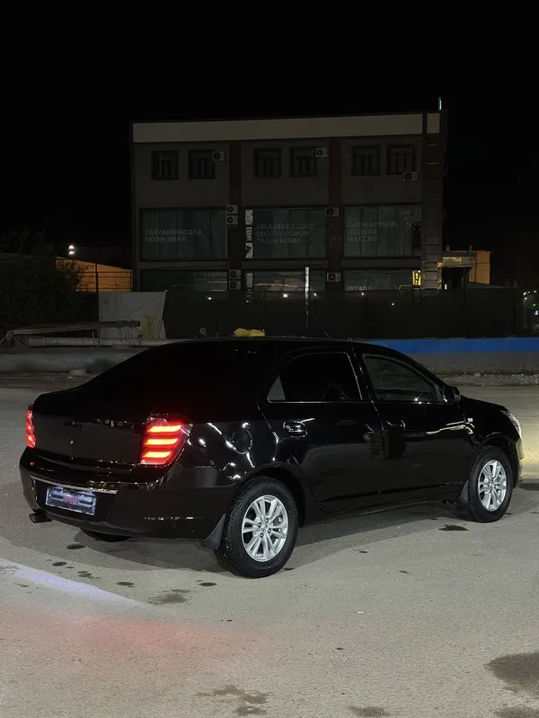 Cobalt 2024 yil qora svet 1