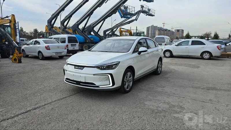 Электромобиль Beijing с пробегом, срочно продаётся 1 Электромобиль Beijing с пробегом, срочно продаётся 1