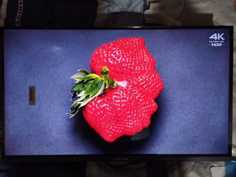 Samsung 32 duyum G 7000 SMART .TV 6