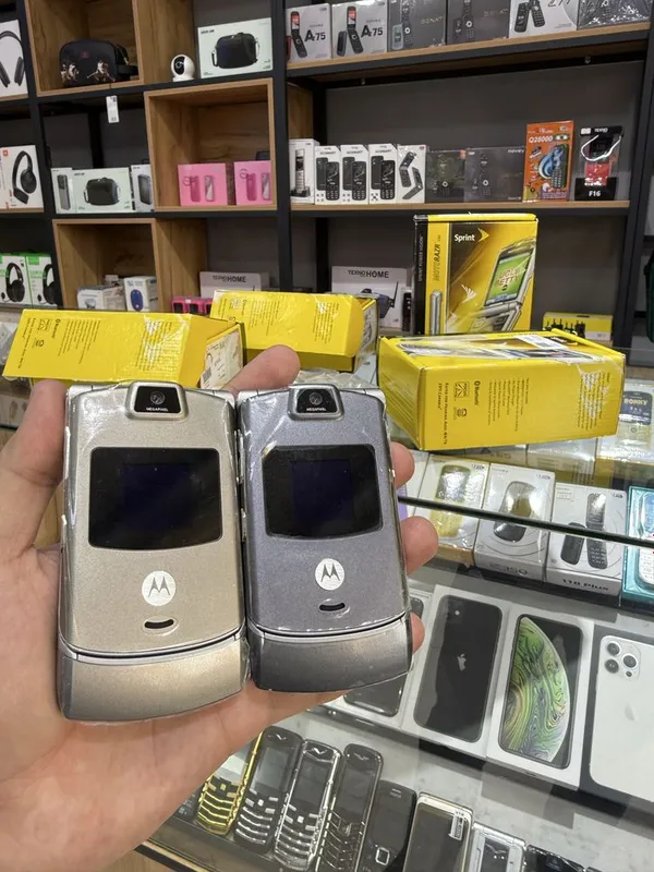 PERFECTUM MotoroLa Razr Sprint V3 ORIGINAL 100%