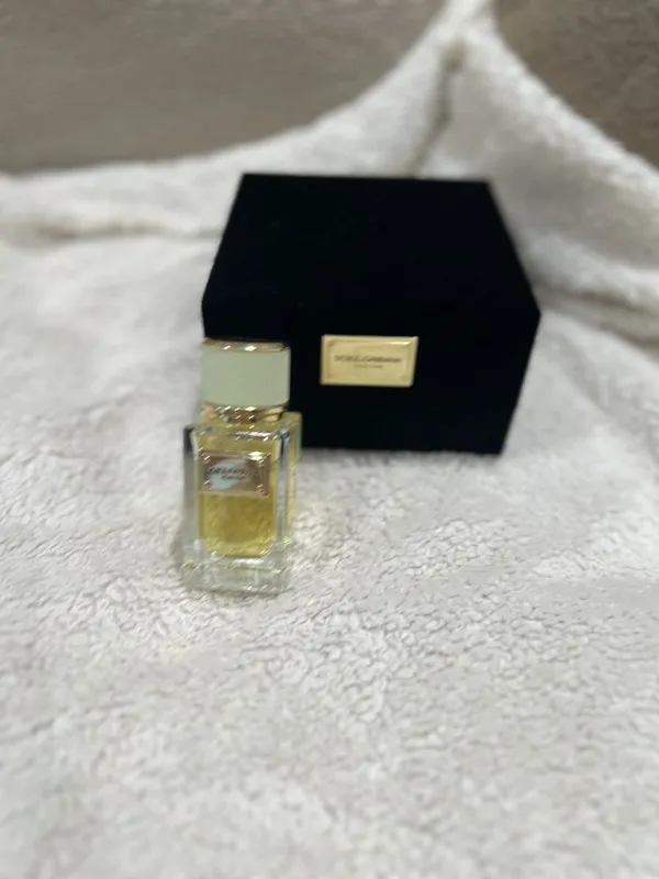 Продам духи Dolce Gabbana Velvet парфюм 4 Продам духи Dolce Gabbana Velvet парфюм 4