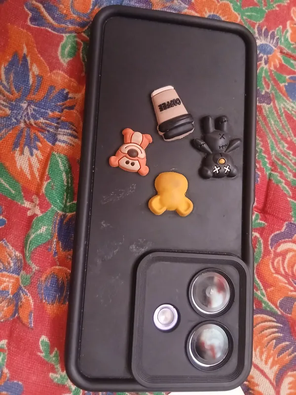 Oppo A3 faqat bitta ekrani ustidgi oyna almashgan
