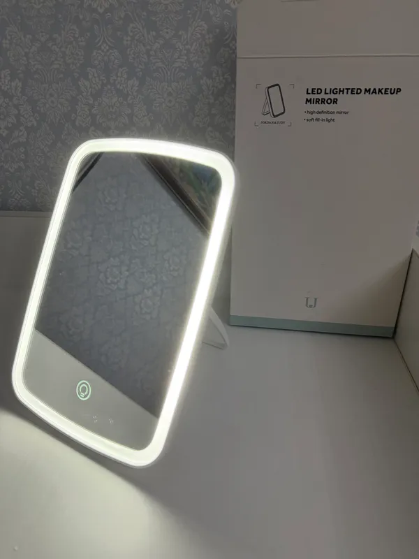 LED yoritgichli oyna