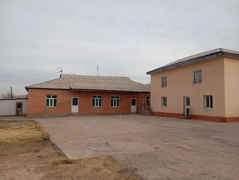 Xovli uy olmaliqda 9 xona A. Qodiriy mfy.(Qora qiya)da