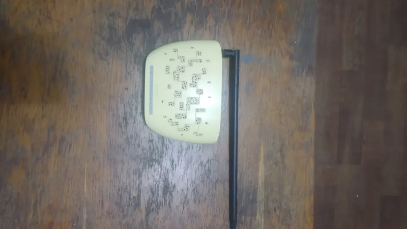 Wi-Fi uchun modem-routerni arzon sotaman 2