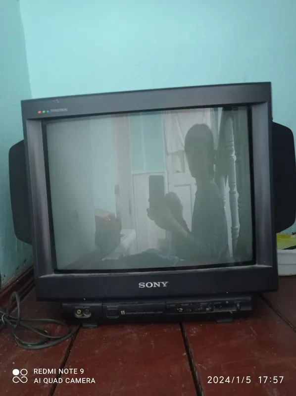 Продаётся телевизор Sony 3 Продаётся телевизор Sony 3