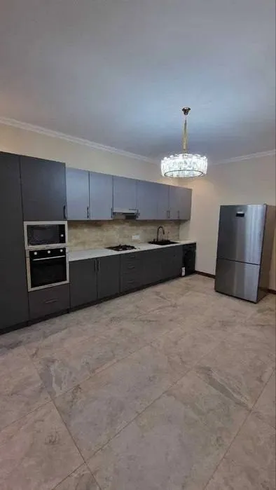 6-комнатная квартира, 200 м², Яккасарай 3