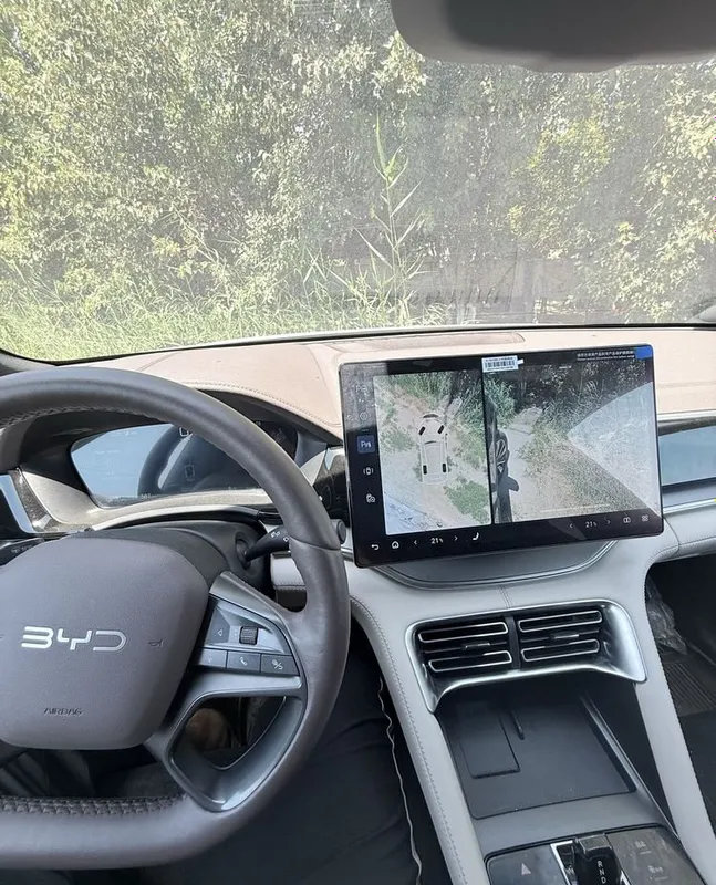 BYD Chempion Smart 6 BYD Chempion Smart 6