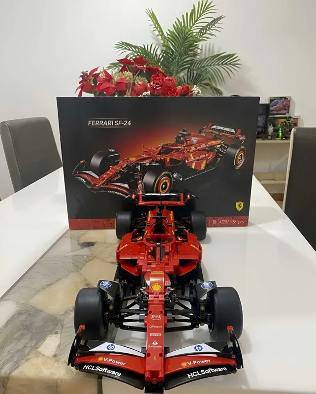 Конструктор Ferrari F1, 1361 Деталей / Лучшая Цена 2 Конструктор Ferrari F1, 1361 Деталей / Лучшая Цена 2