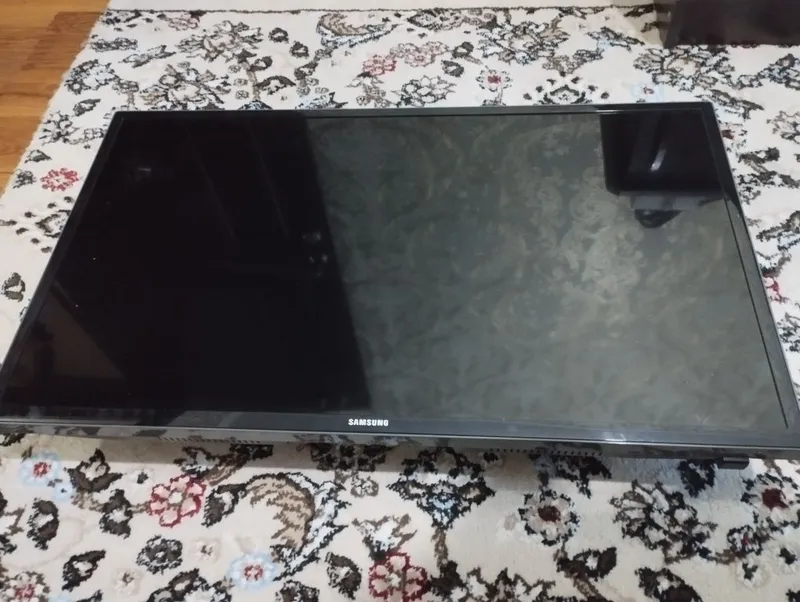 Samsung 32 sotiladi 1