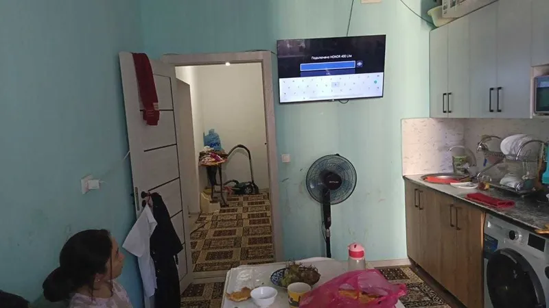 Янги дархонда 2 хонали квартира сотилади. 8 этаж,16 этажли уй. 66 кв/м 6 Янги дархонда 2 хонали квартира сотилади. 8 этаж,16 этажли уй. 66 кв/м 6
