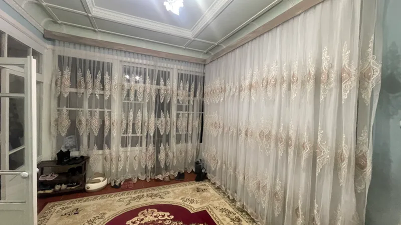Комплект штор с карнизом 2 Комплект штор с карнизом 2