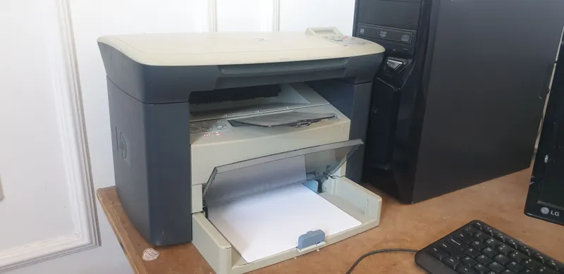 printer HP 1050 — фото 1