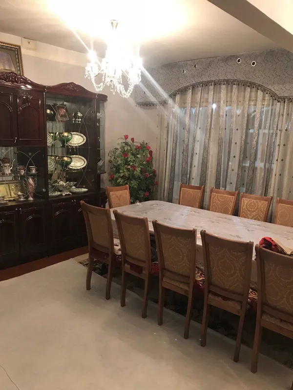 Продаётся сервант итальянский. 2 Продаётся сервант итальянский. 2