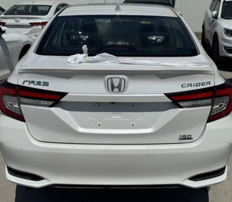 Honda Crider спойлер багажника — фото 1