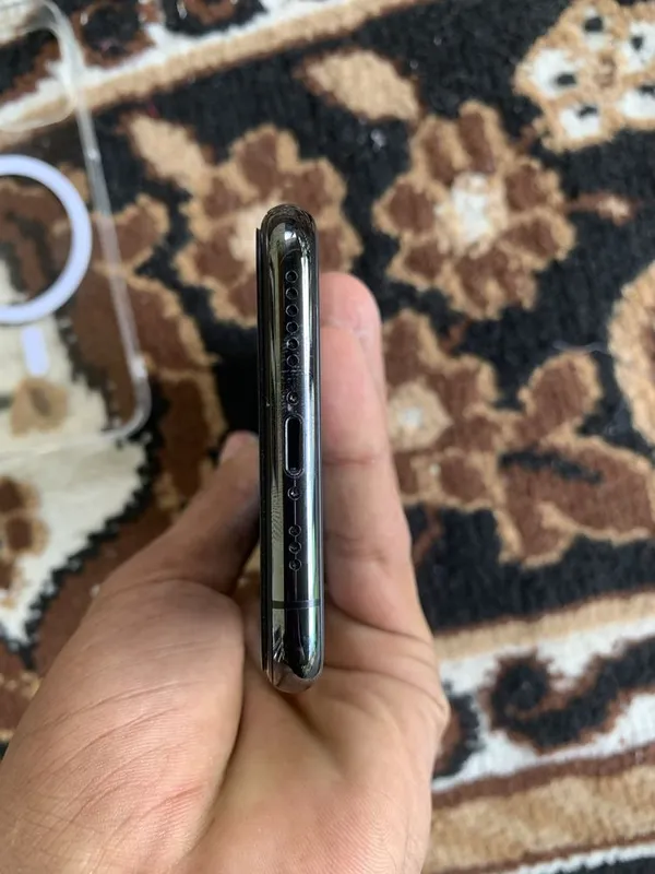Iphone 11 pro qurt tel — фото 1
