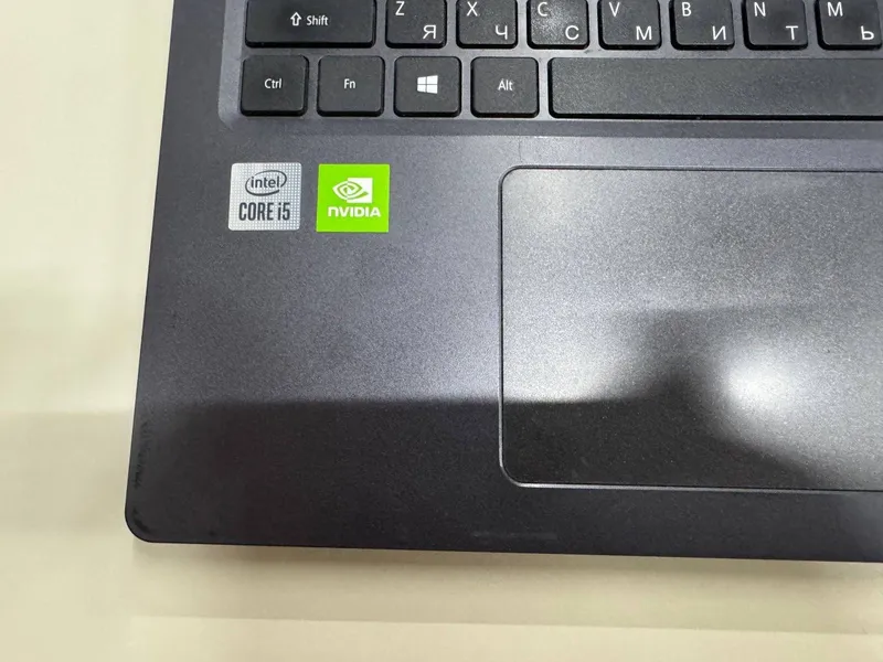 Acer Aspire 3 (Intel-i5, 1TB HDD+256GB SDD, 8GB RAM) — фото 1