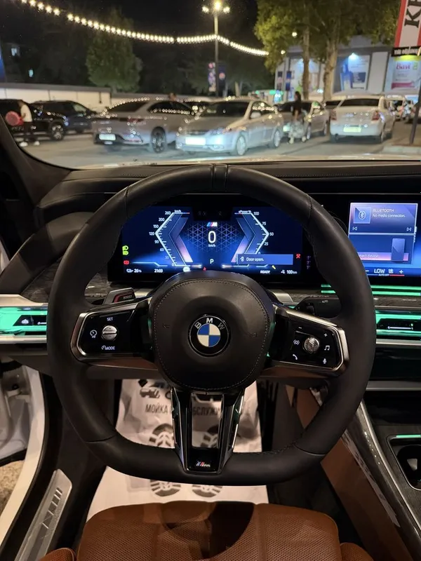 BMW i7 xDrive60 M Sport 2023 5