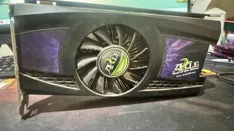 Gtx 550 ti 1gb video karta sotiladi.