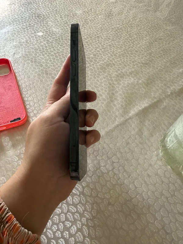 Ayfon 12 pro 3