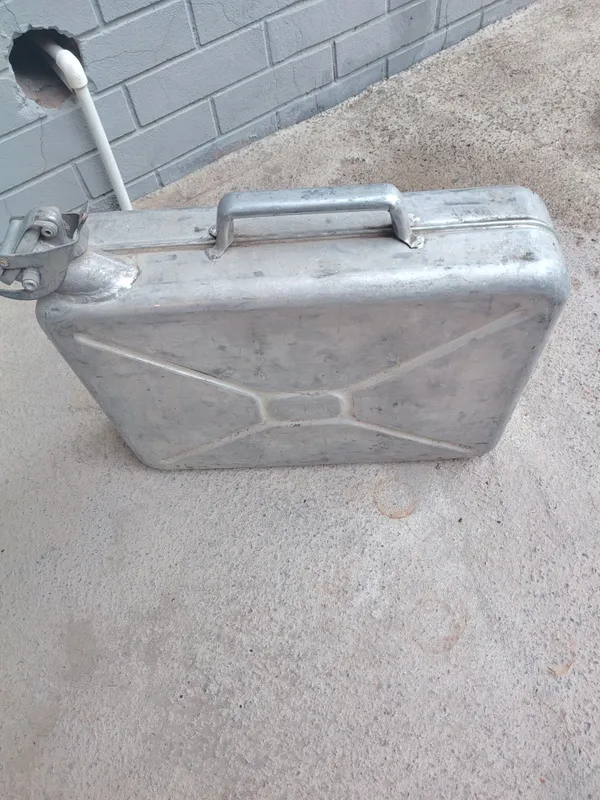 Алюминиевая канистра 20л