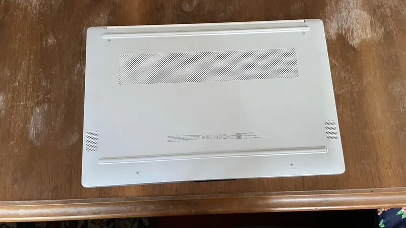 Hp Laptop 15 - fc0002nia sotiladi — фото 4