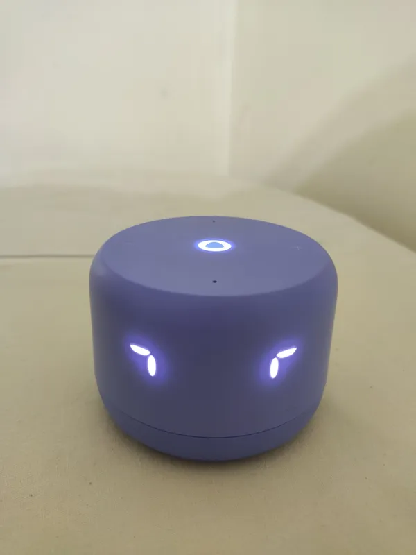 Alisa Light 2 aqlli kolonkasi sotiladi 7