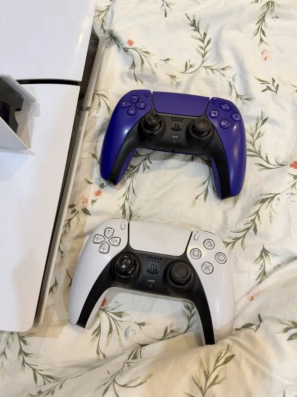 PlayStation 5 (с дисководом) — фото 2 PlayStation 5 (с дисководом) — фото 2