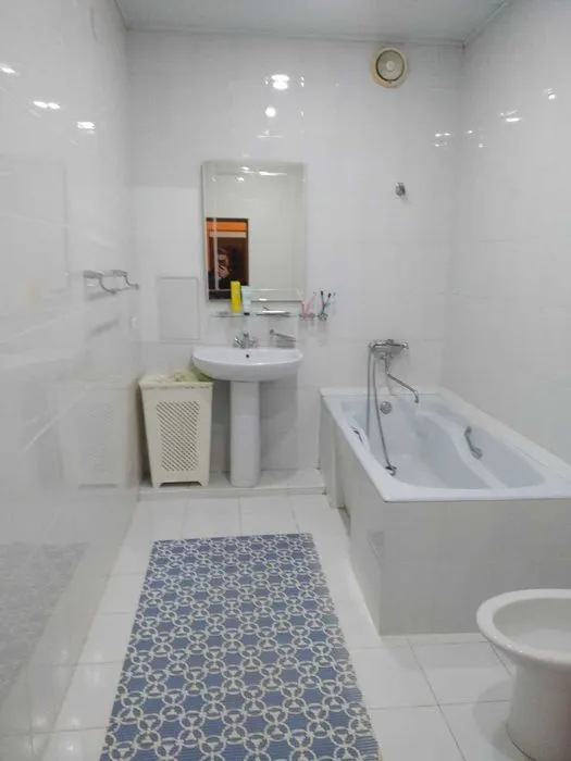 4-комнатная квартира, 160 м², 1/5 этаж (Мирзо-Улугбек, Максим Горький, метро Буюк Ипак Йули) 9 4-комнатная квартира, 160 м², 1/5 этаж (Мирзо-Улугбек, Максим Горький, метро Буюк Ипак Йули) 9