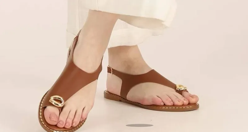 toe-ring sandals