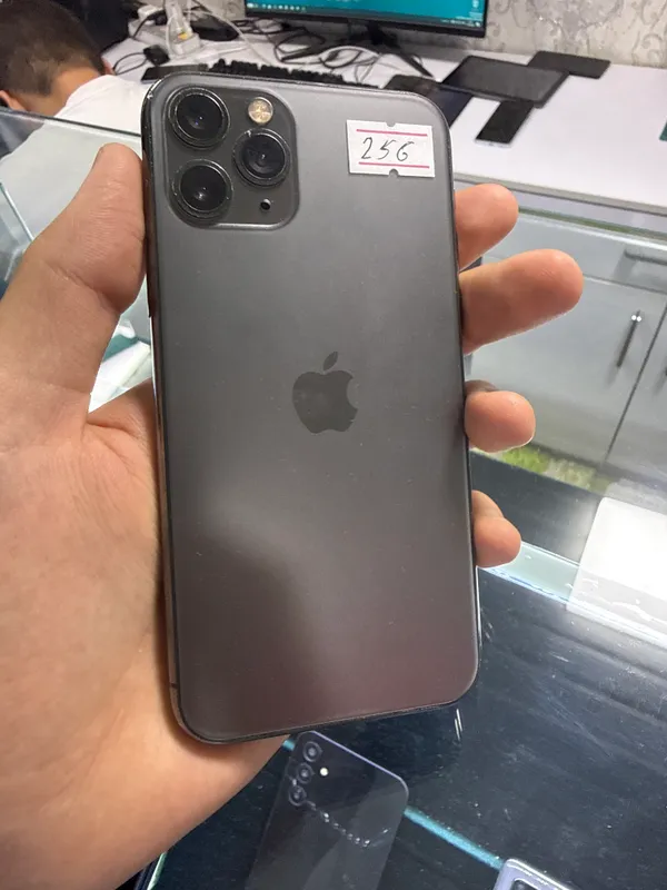 iphone 11 pro 1