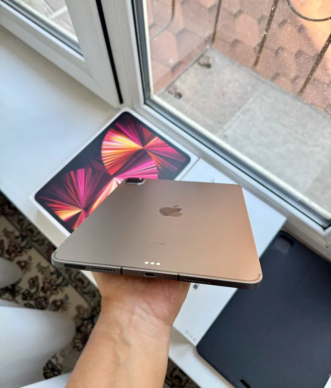 iPad Pro 11" Gray 128GB +Sim 6