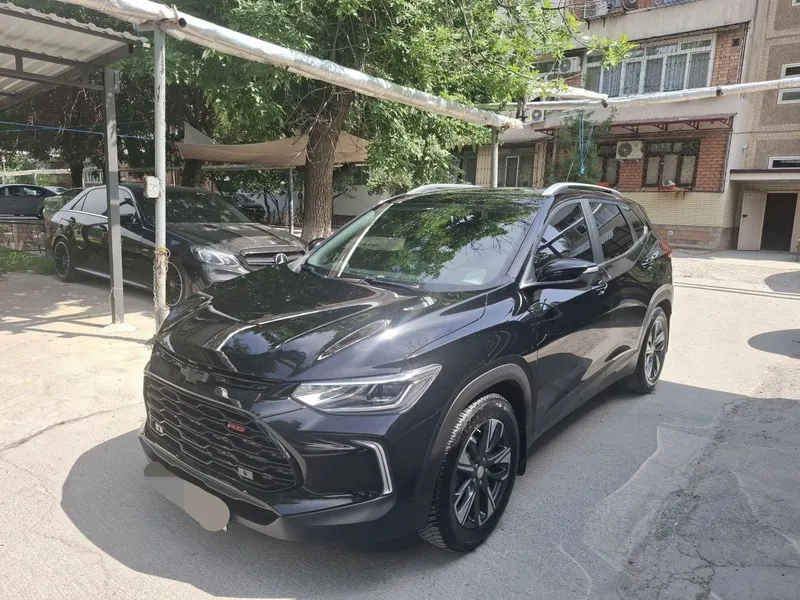 Tracker sotiladi