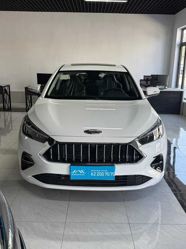 JAC J7 – Premium Liftback, endi yanada qulay narxlarda! 1