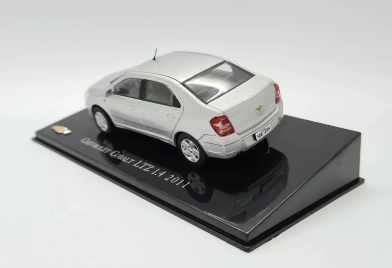 Масштабная Модель 1:43 chevrolet cobalt — фото 1