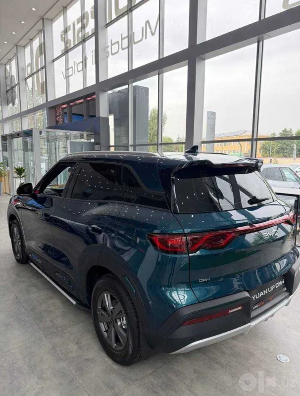 Byd Yuan Up Flagship va DM-I 3 Byd Yuan Up Flagship va DM-I 3