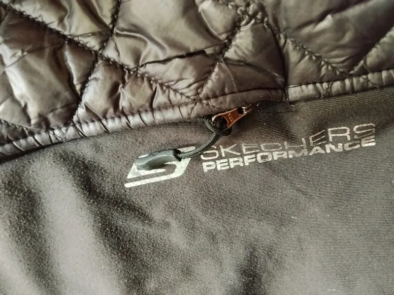 Skechers Ayollar uchun kurtka — фото 1